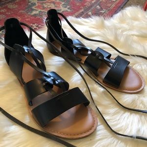 ✖️Old Navy✖️lace up ankle strap sandals